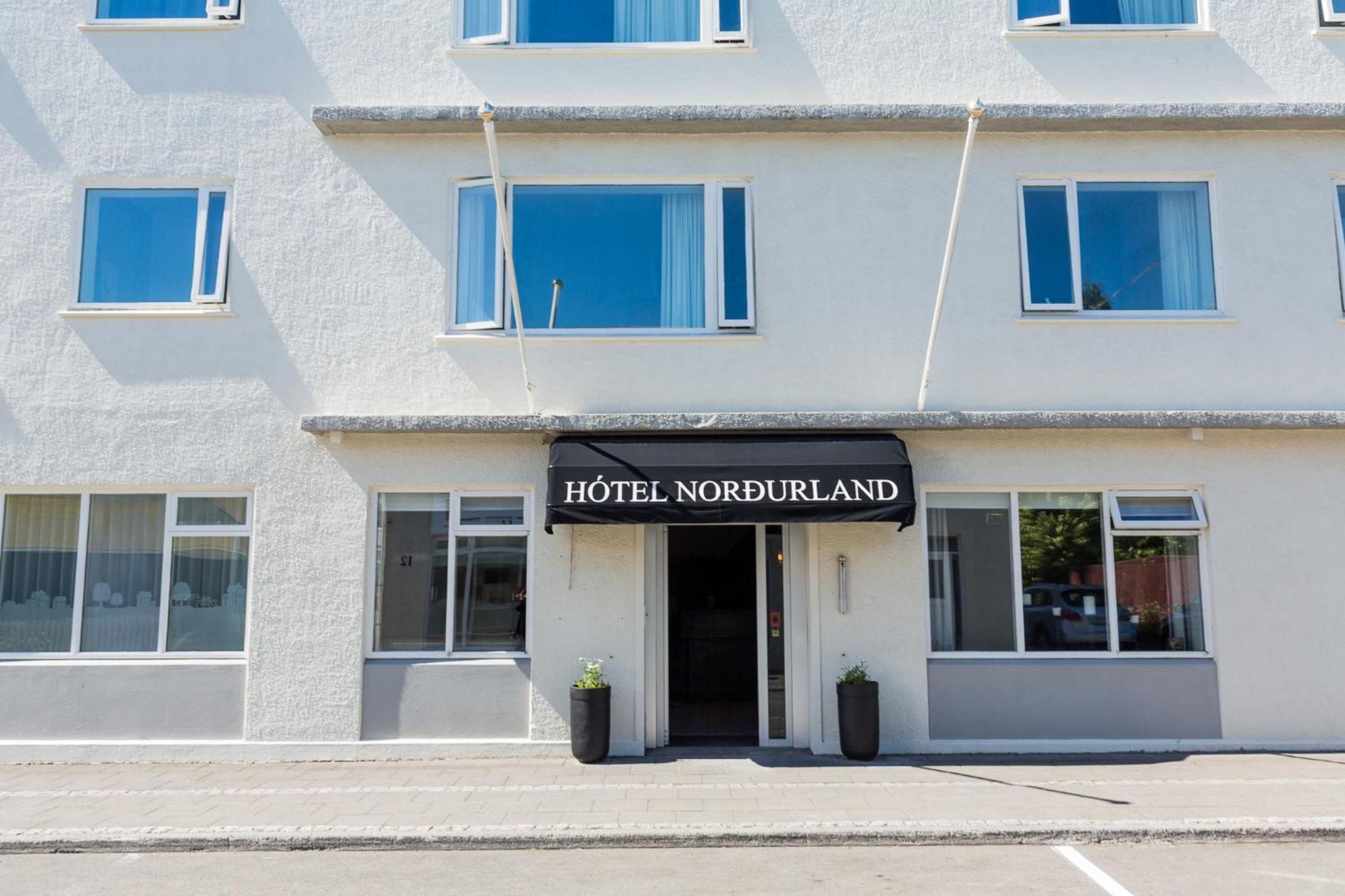 Hotel Northurland Akureyri Bagian luar foto